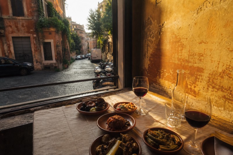 15 Tastings, Two Neighborhoods